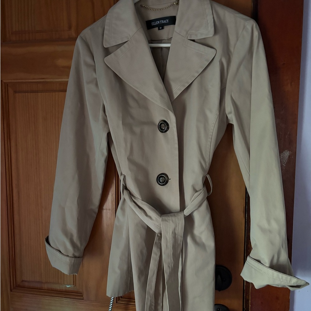 Ellen Tracy Tan Trench Coat Classic Tailored Design